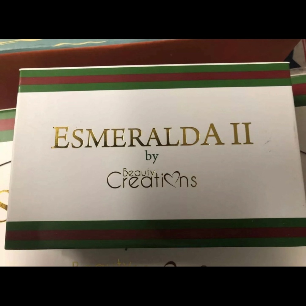 Beauty Creations Esmeralda II